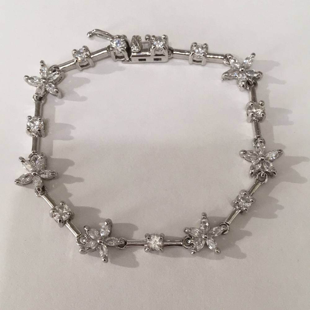 CZ / Crystal Flower Bracelet